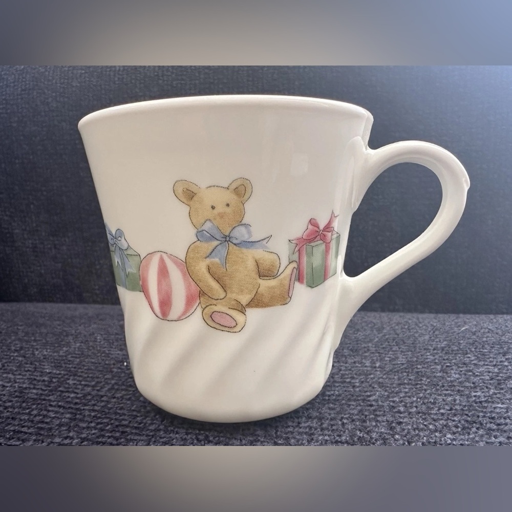 Vintage Corning "Holiday Magic" Teddy Bear Mug - Excellent Condition